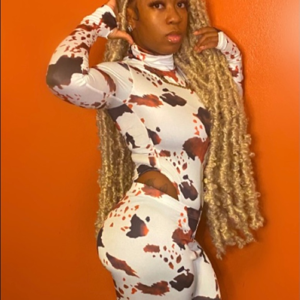 Two piece multi printed set